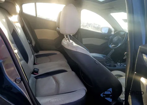 2014 Mazda 3 Grand Touring z USA, uszkodzony, nr VIN JM1BM1M38E1206417